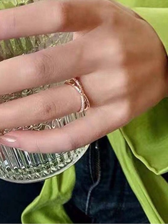 Jewelry - Minimalist rose criss cross X ring stack inlaid gold jewelry rare viral Bohemia